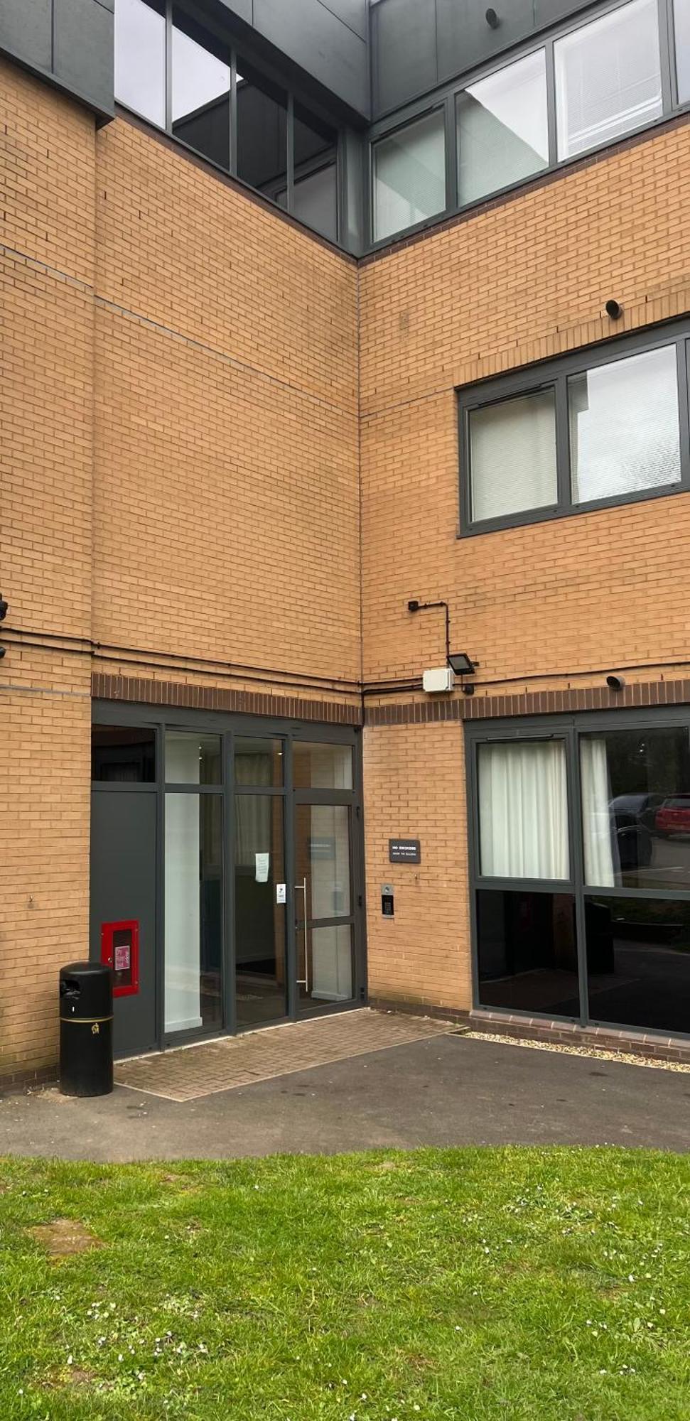Stylish 2 Bedrooms, 2 Bathrooms With Workspace In Milton Keynes Zewnętrze zdjęcie